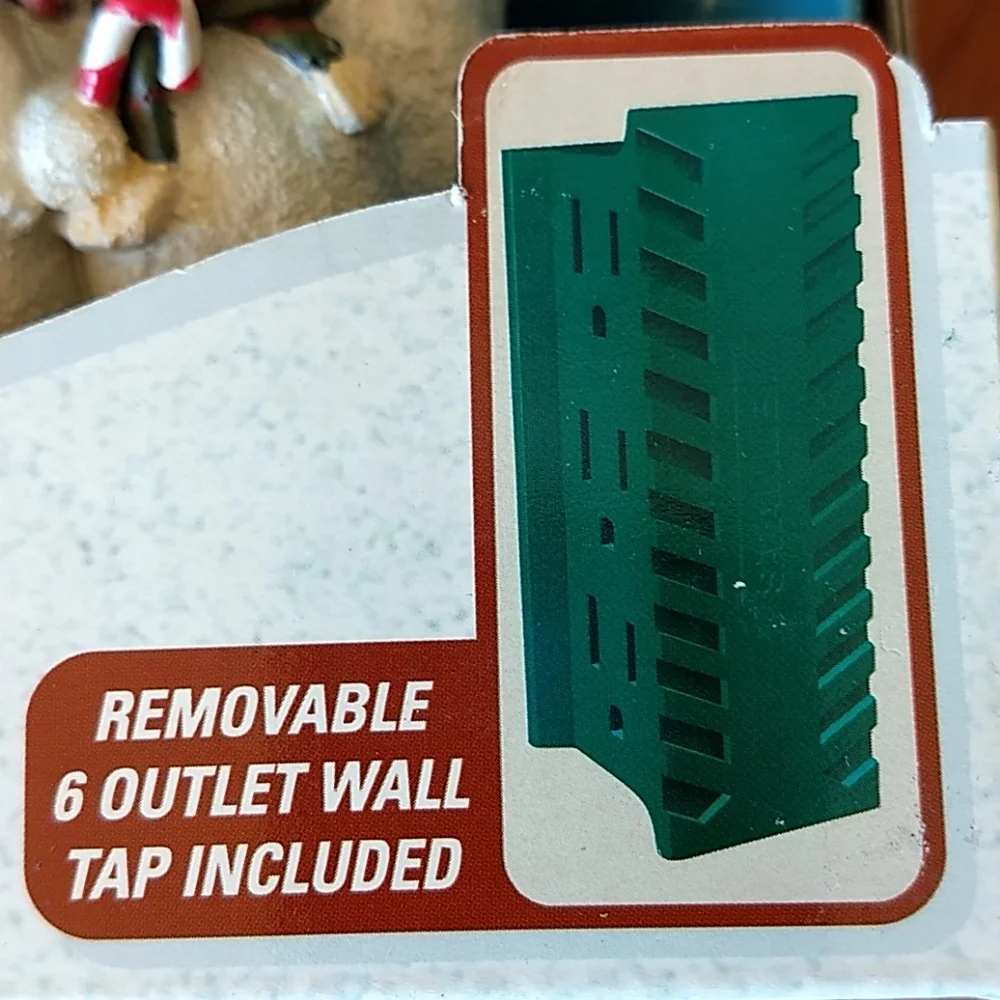 Snowman Family Outlet Adapter